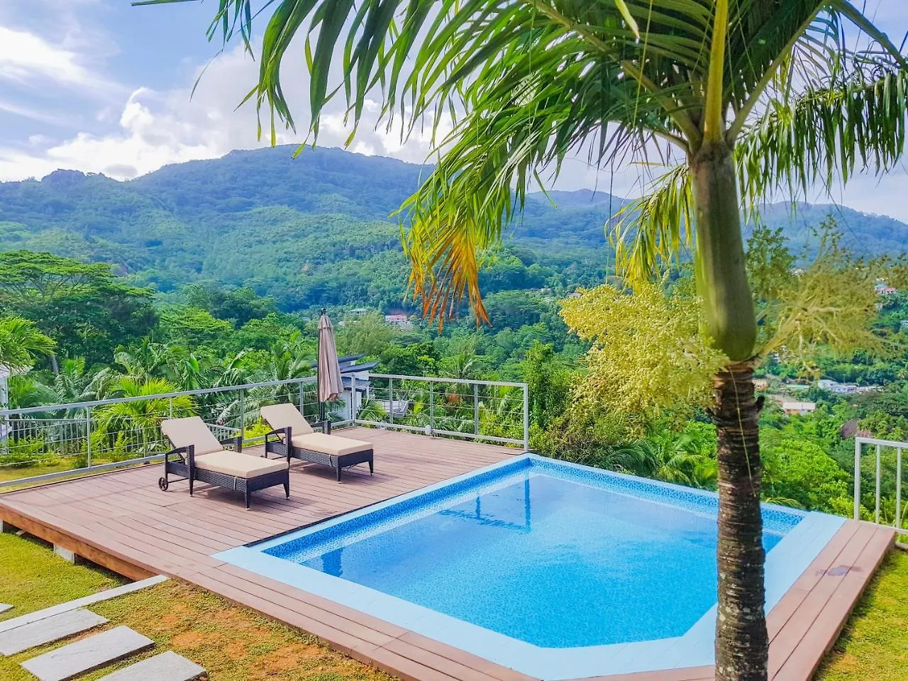 East View Self Catering Villa Au Cap