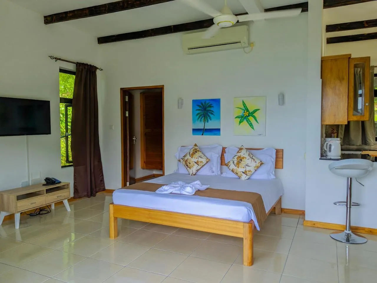 East View Self Catering Villa Au Cap Holiday home