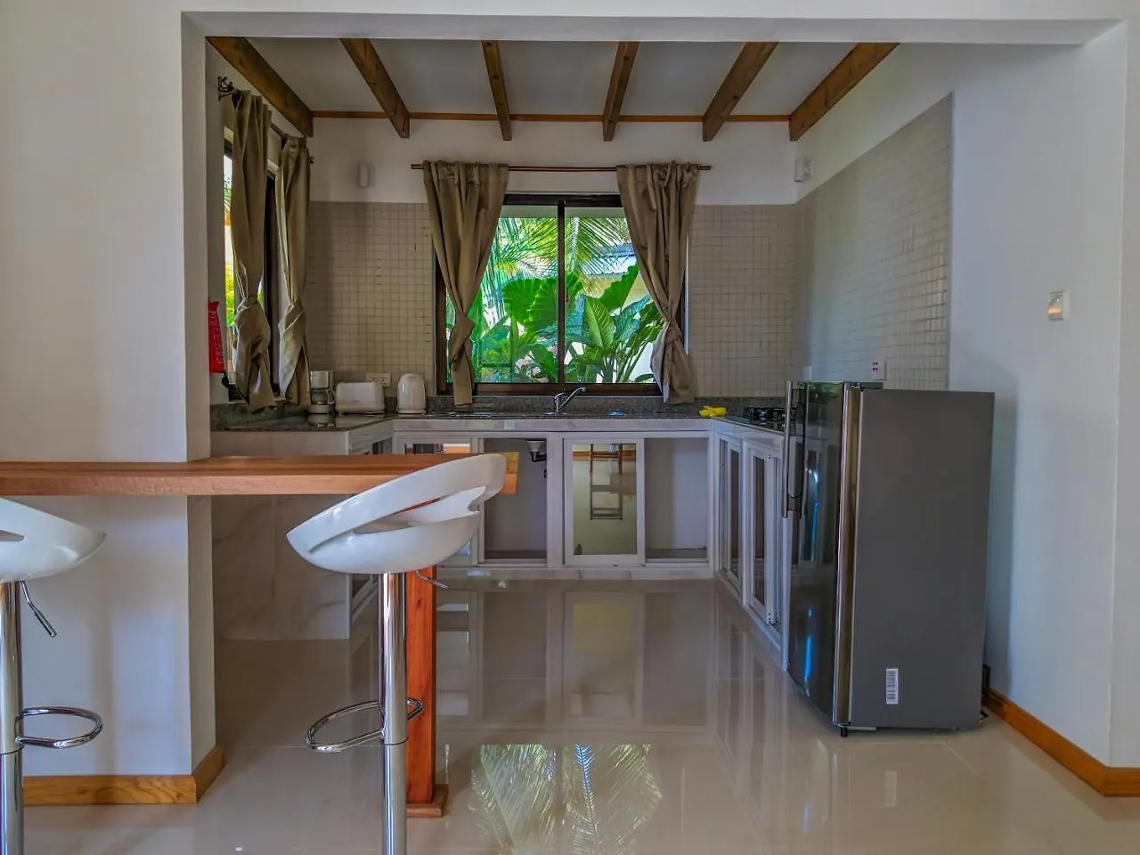 East View Self Catering Villa Au Cap