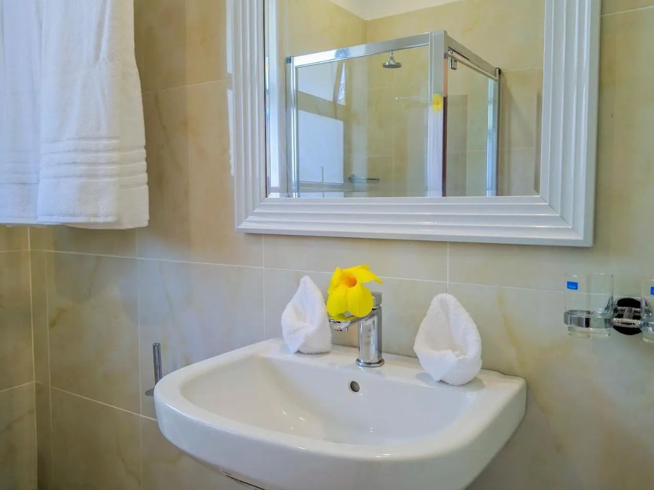 East View Self Catering Villa Au Cap