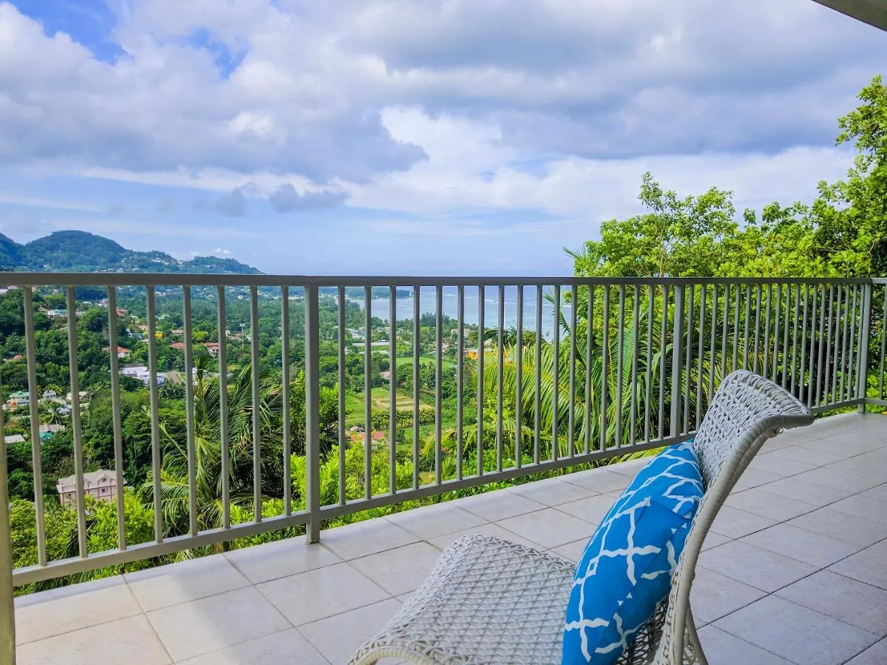 Villa East View Self Catering Au Cap